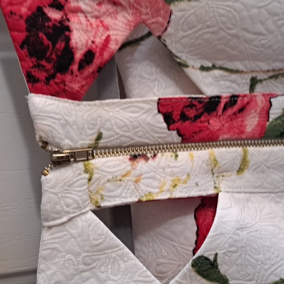 Danny and Nicole plus size 18 W - Picture 4 of 7